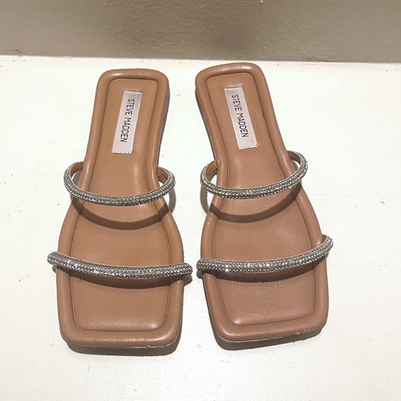 Steve Madden Tan and Silver Sandals - Picture 2 of 5